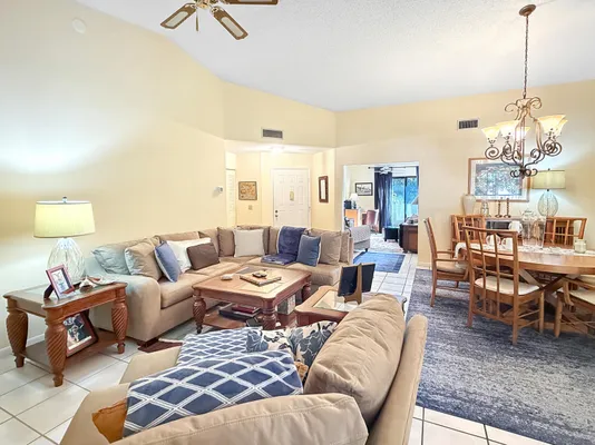 Property Slideshow image 3 of 25 | 3358 perimeter dr # 3358, Greenacres, FL, 33467