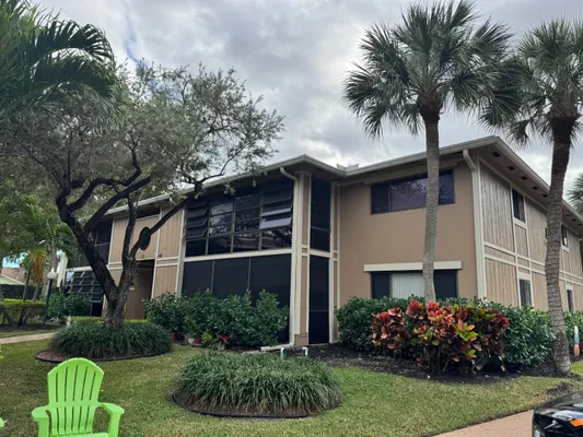 Property Slideshow image 3 of 28 | 7128 ashmont cir # 207, Tamarac, FL, 33321