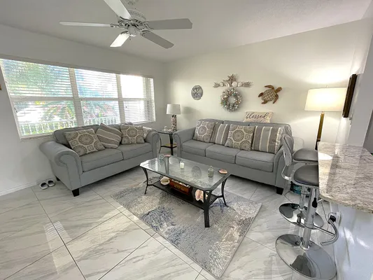 Property Slideshow image 3 of 35 | 210 horizons 207, Boynton Beach, FL, 33435