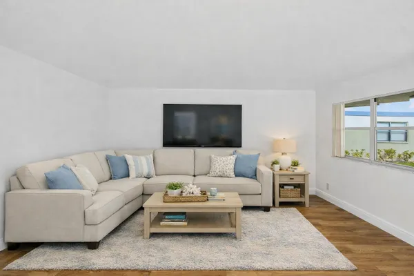Property Slideshow image 3 of 65 | 117 brittany c c, Delray Beach, FL, 33446