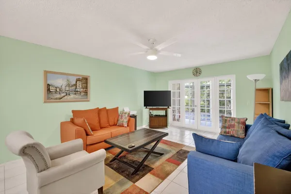 Property Slideshow image 3 of 30 | 2950 se ocean blvd 135-7, Stuart, FL, 34996