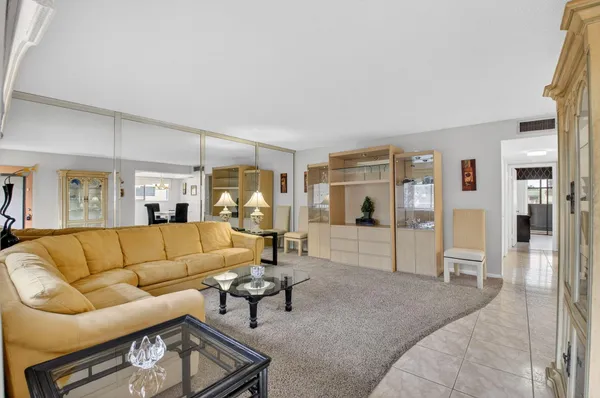 Property Slideshow image 3 of 27 | 15216 lakes of delray blvd 152, Delray Beach, FL, 33484