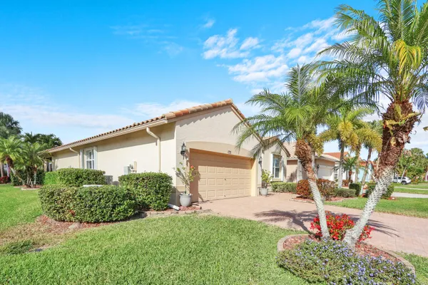 Property Slideshow image 2 of 44 | 135 nw lawton rd, Port St Lucie, FL, 34986