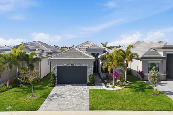 Property Slideshow image 2 of 47 | 9674 spruce woods dr, Boynton Beach, FL, 33473