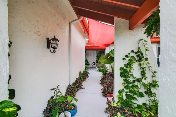 Property Slideshow image 3 of 74 | 5735 lakeview mews cir, Boynton Beach, FL, 33437