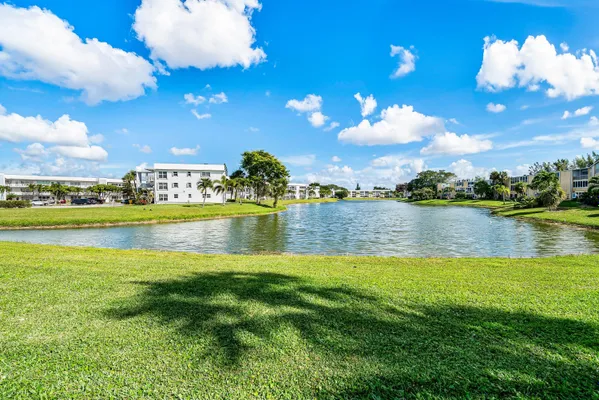 Property Slideshow image 2 of 29 | 187 wellington k, West Palm Beach, FL, 33417