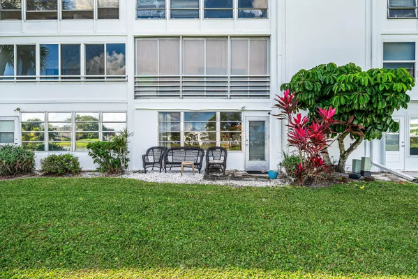 Property Slideshow image 3 of 29 | 187 wellington k, West Palm Beach, FL, 33417