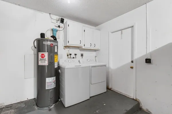 Property Slideshow image 3 of 62 | 6100 olivewood cir, Greenacres, FL, 33463