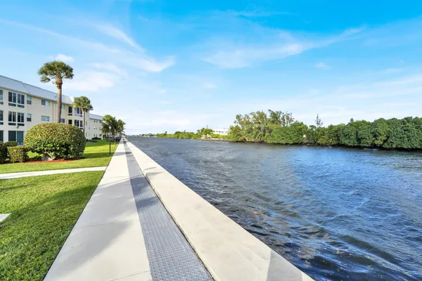 Property Slideshow image 2 of 22 | 32 colonial club dr apt 203, Boynton Beach, FL, 33435