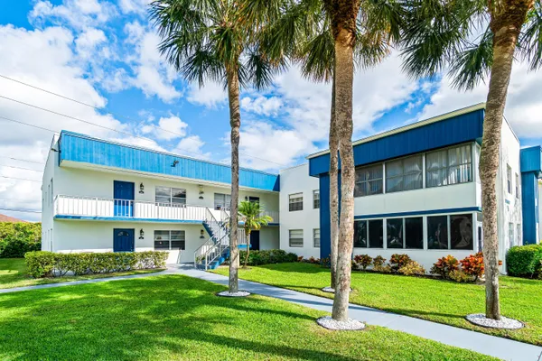 Property Slideshow image 2 of 25 | 508 normandy k # 508, Delray Beach, FL, 33484