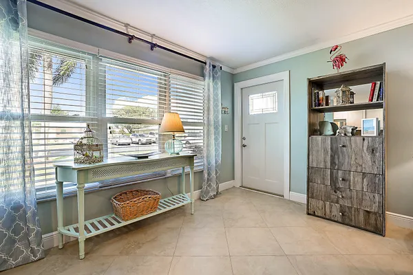 Property Slideshow image 3 of 26 | 170 high point blvd b, Boynton Beach, FL, 33435
