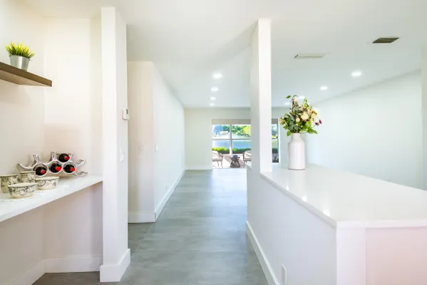 Property Slideshow image 3 of 29 | 604 laconia cir, Lake Worth, FL, 33467