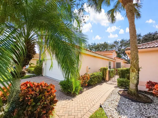 Property Slideshow image 3 of 90 | 5178 pelican cove dr, Boynton Beach, FL, 33437