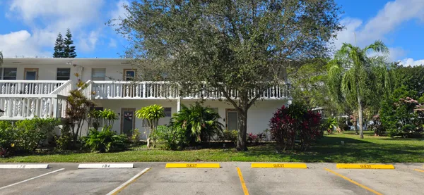 Property Slideshow image 2 of 55 | 184 tilford i, Deerfield Beach, FL, 33442