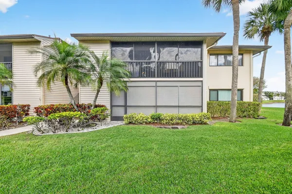 Property Slideshow image 2 of 57 | 15488 lakes of delray blvd apt 207, Delray Beach, FL, 33484