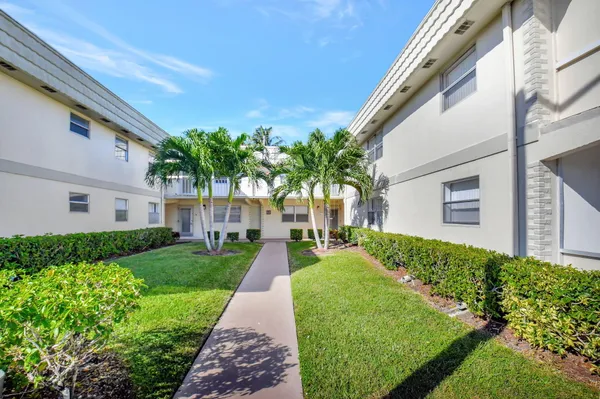 Property Slideshow image 2 of 61 | 704 saxony o, Delray Beach, FL, 33446