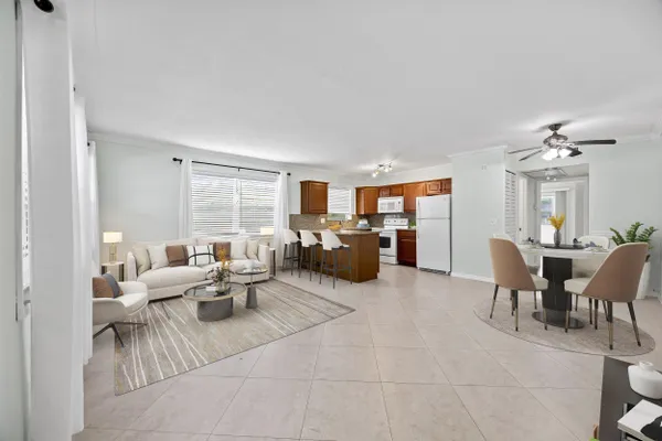 Property Slideshow image 3 of 35 | 144 canterbury f, West Palm Beach, FL, 33417