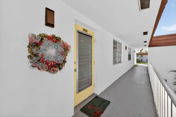 Property Slideshow image 3 of 34 | 1225 nw 21st st # 36-3609, Stuart, FL, 34994