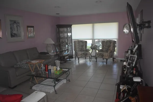 Property Slideshow image 3 of 17 | 4843 greentree ln b, Boynton Beach, FL, 33436