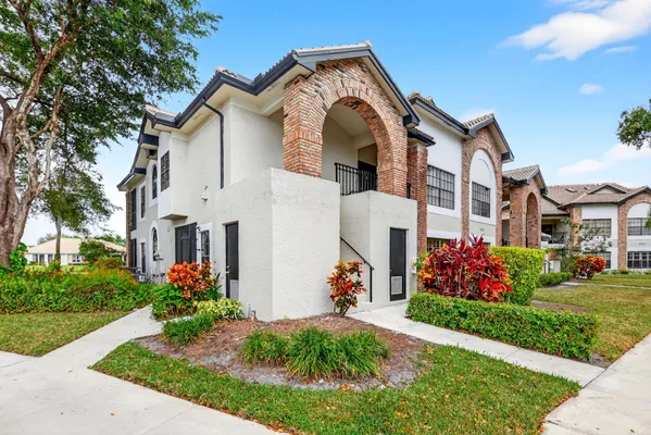 Property Slideshow image 3 of 73 | 8065 aberdeen dr apt 101, Boynton Beach, FL, 33472