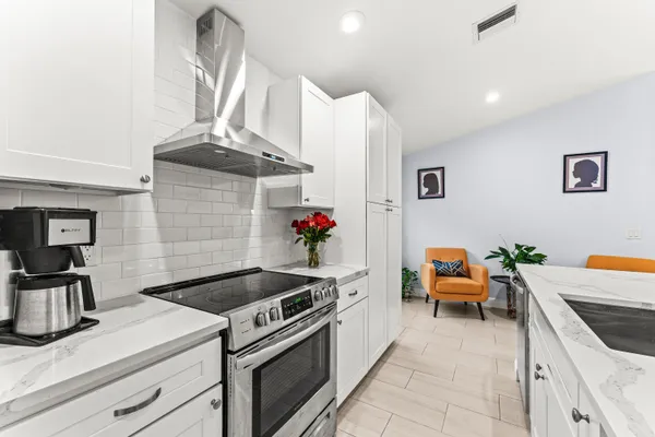 Property Slideshow image 3 of 45 | 9702 harbour lake cir, Boynton Beach, FL, 33437