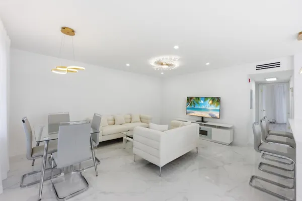 Property Slideshow image 2 of 53 | 618 normandy m, Delray Beach, FL, 33484