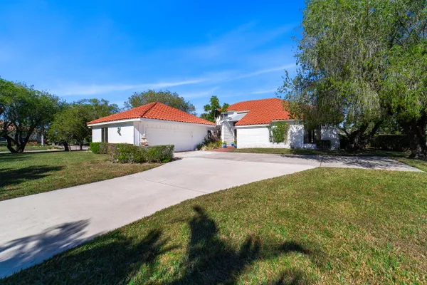Property Slideshow image 2 of 101 | 3000 conifer dr, Fort Pierce, FL, 34951
