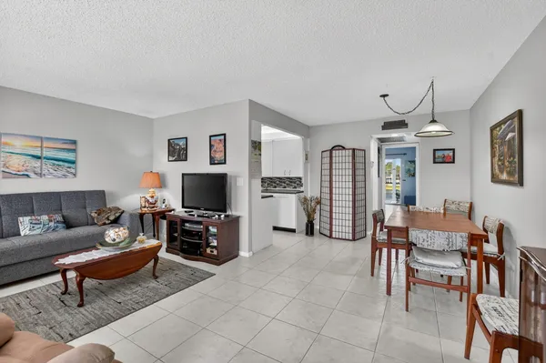Property Slideshow image 2 of 82 | 3012 oakridge a, Deerfield Beach, FL, 33442