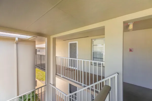 Property Slideshow image 3 of 23 | 33 lake vista trl apt 202, Port St Lucie, FL, 34952