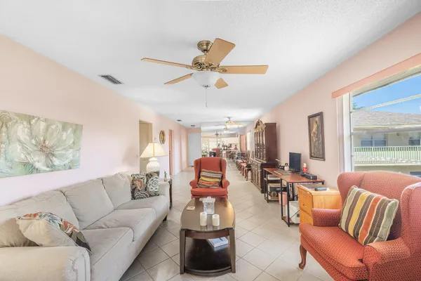 Property Slideshow image 3 of 25 | 33 lake vista trl 202, Port St. Lucie, FL, 34952
