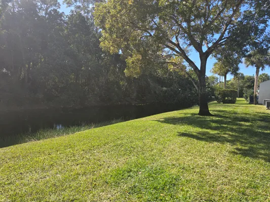 Property Slideshow image 2 of 20 | 118 lake olive dr, West Palm Beach, FL, 33411