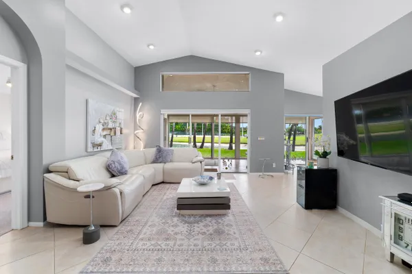 Property Slideshow image 3 of 51 | 6637 sun river rd, Boynton Beach, FL, 33437