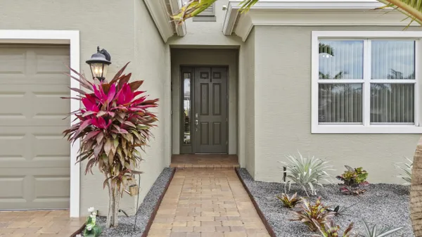 Property Slideshow image 2 of 34 | 8735 sw vico way, Port St Lucie, FL, 34987