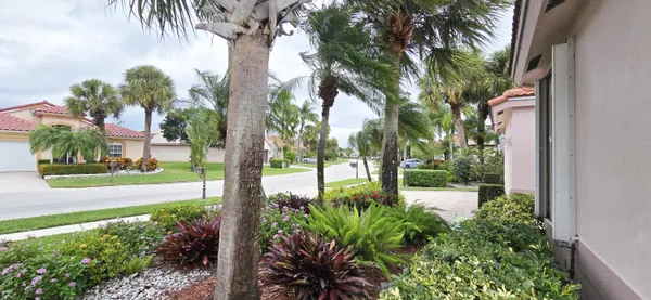 Property Slideshow image 2 of 25 | 6637 sun river rd, Boynton Beach, FL, 33437