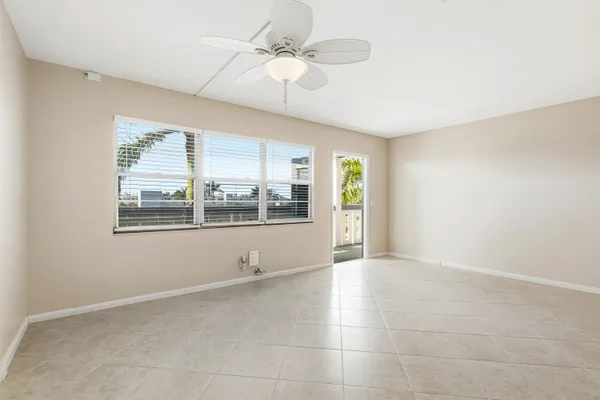 Property Slideshow image 3 of 40 | 4067 yarmouth d, Boca Raton, FL, 33434