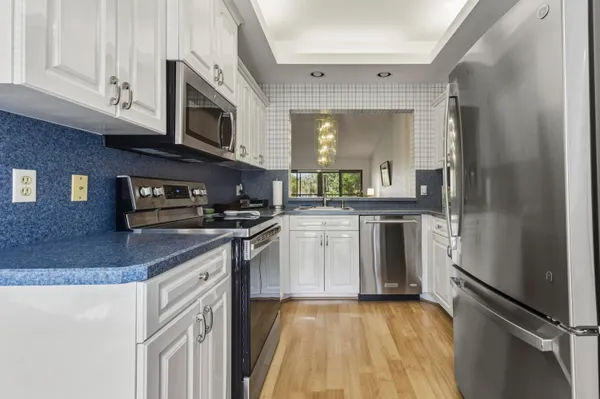 Property Slideshow image 3 of 46 | 5121 oak hill ln 423, Delray Beach, FL, 33484