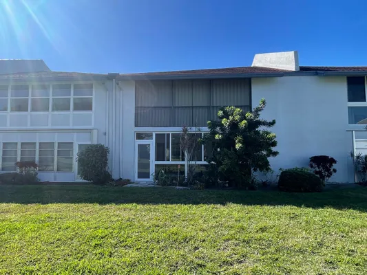 Property Slideshow image 3 of 22 | 6525 s oriole blvd 1050, Delray Beach, FL, 33446