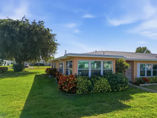 Property Slideshow image 3 of 43 | 270 high point blvd a, Boynton Beach, FL, 33435