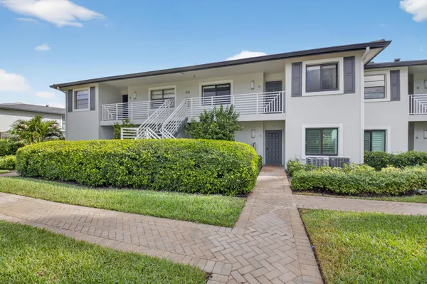 Property Slideshow image 3 of 65 | 23 southport ln d, Boynton Beach, FL, 33436