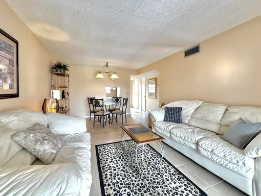 Property Slideshow image 3 of 37 | 2515 ne 2nd ct apt 315, Boynton Beach, FL, 33435