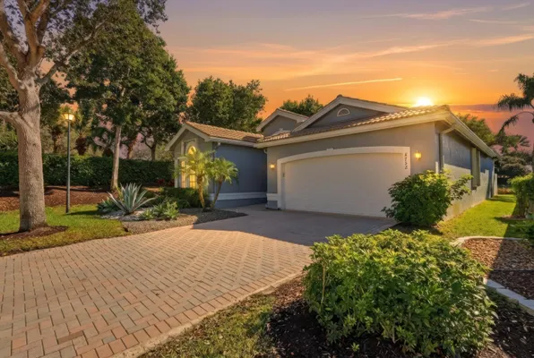 Property Slideshow image 2 of 71 | 8752 palm river dr, Lake Worth, FL, 33467