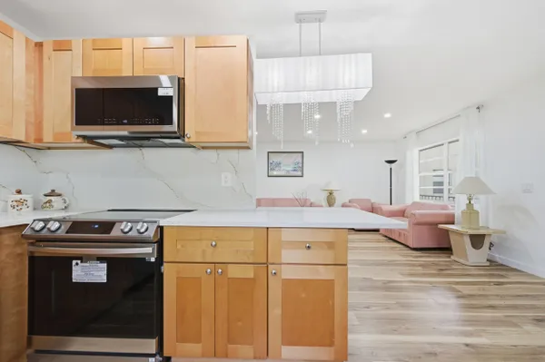 Property Slideshow image 2 of 66 | 468 normandy j j, Delray Beach, FL, 33484