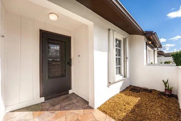 Property Slideshow image 2 of 27 | 15640 bottlebrush cir, Delray Beach, FL, 33484