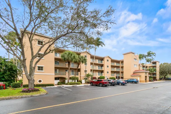 Property Slideshow image 2 of 53 | 12540 majesty cir apt 303, Boynton Beach, FL, 33437
