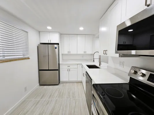 Property Slideshow image 2 of 17 | 5220 las verdes cir 317, Delray Beach, FL, 33484