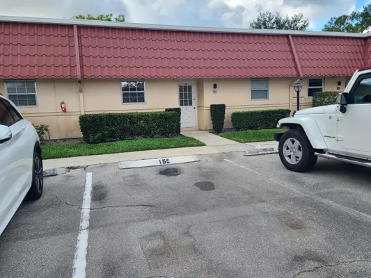 Property Slideshow image 3 of 19 | 155 amherst ln, Lake Worth, FL, 33467