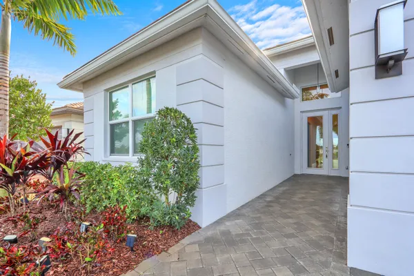 Property Slideshow image 2 of 48 | 11837 sw coral cove pkwy, Port St Lucie, FL, 34987