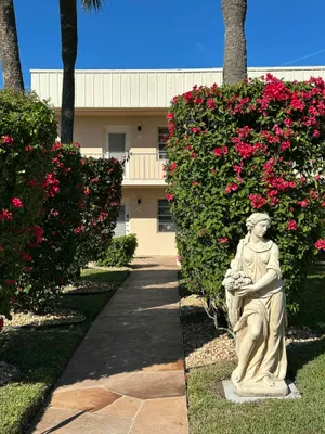 Property Slideshow image 2 of 16 | 313 normandy g, Delray Beach, FL, 33484