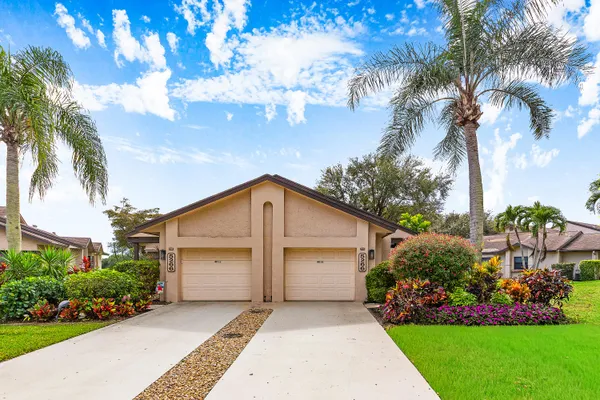 Property Slideshow image 2 of 32 | 5266 fairway woods dr 4012, Delray Beach, FL, 33484
