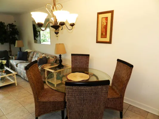 Property Slideshow image 3 of 7 | 320 north blvd 1c, Boynton Beach, FL, 33435